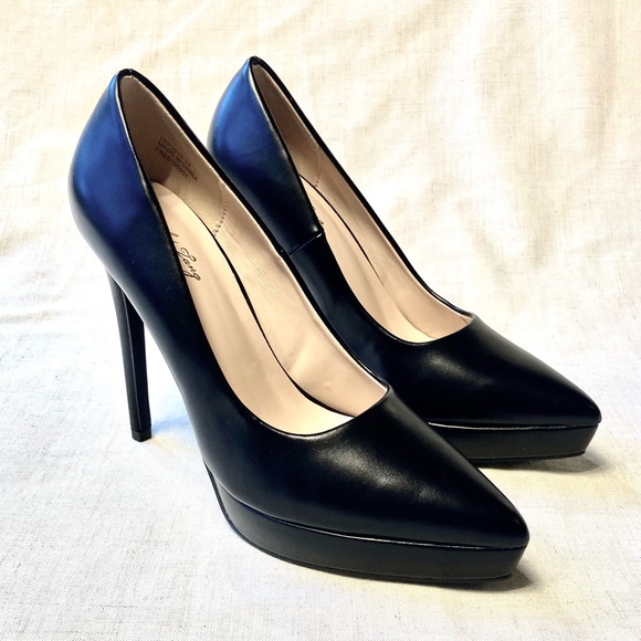 Elisabet Tang Black Leather Platform Stilettos - Picture 3 of 12